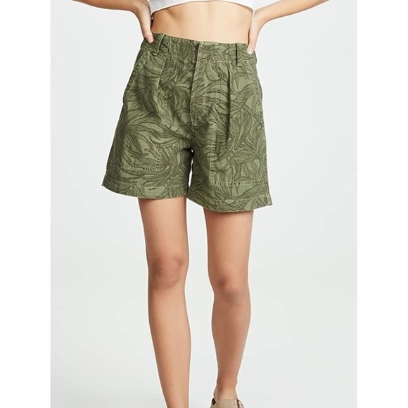 Citizens OF HUMANITY Cassidy Pleat Pocket Short size 30 new!!!‎ - Picture 1 of 10